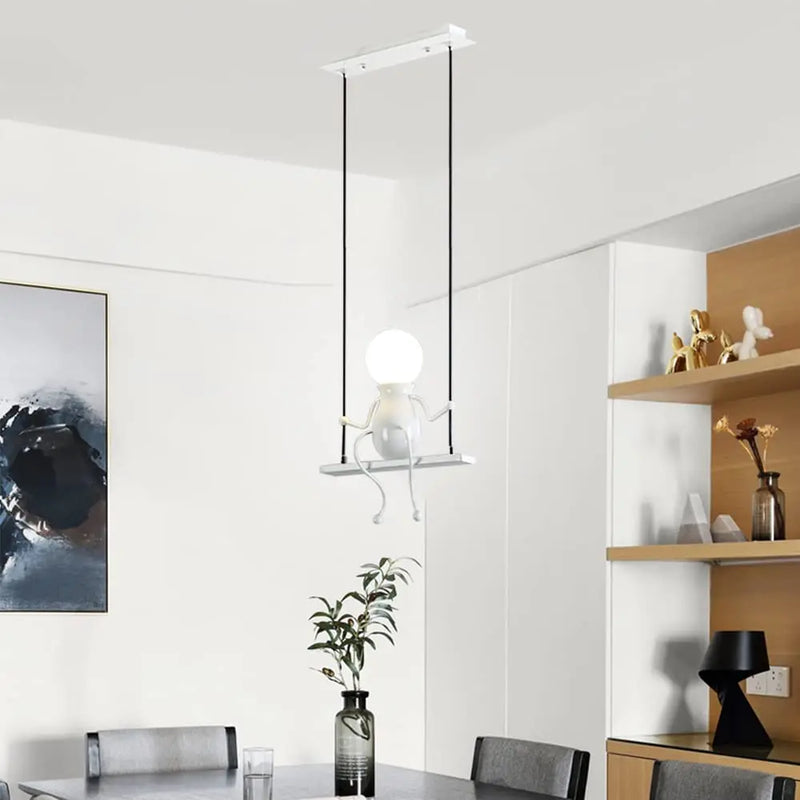 Créatif petit homme lustre dessin animé poupée lustre balançoire suspension Led plafonnier maison salon décoration E27