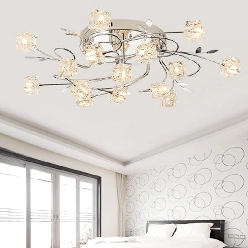 lustre moderne en métal chromé avec cristal et éclairage led