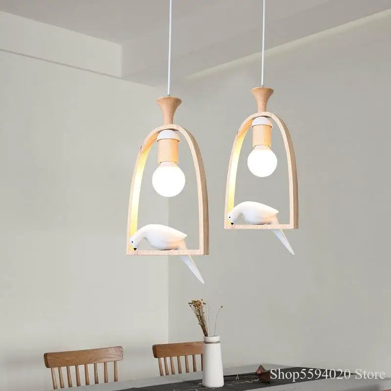 lustre en bois nordique créatif pour oiseaux chaleureux et romantique