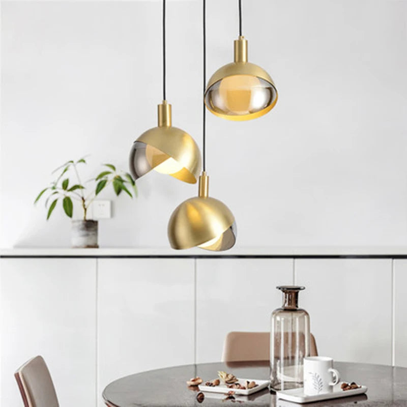 suspension LED en métal doré idéale pour décoration intérieure