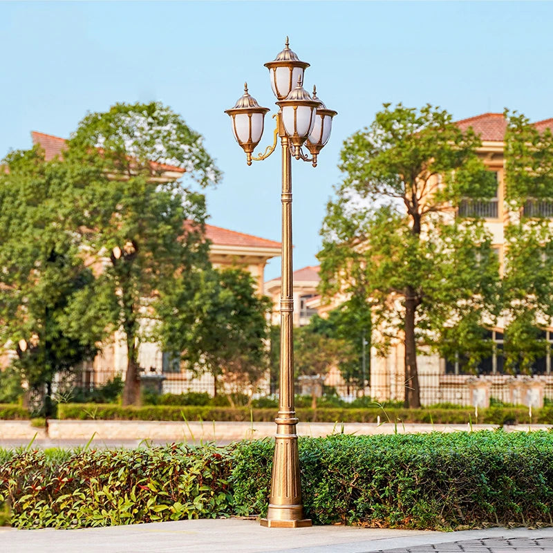 lampe de jardin européenne quatre têtes étanche pour extérieur