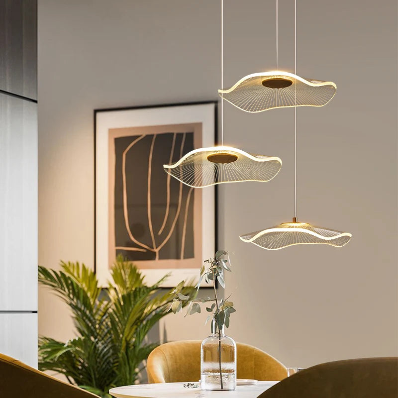 lustre nordique en acrylique design créatif pour espaces élégants