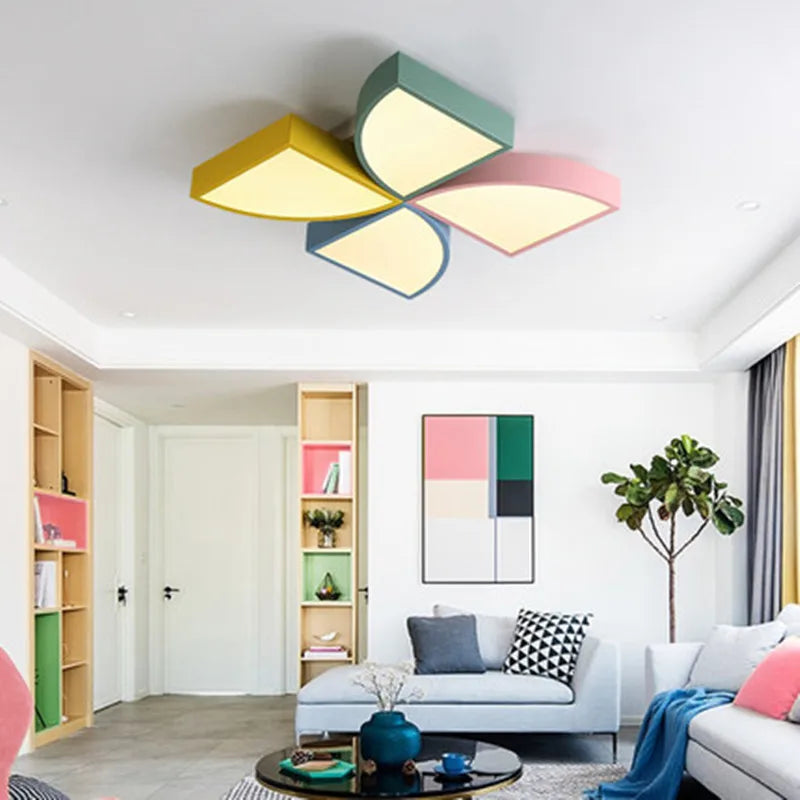 plafonnier moderne design pour chambre d'enfants lumineux et coloré