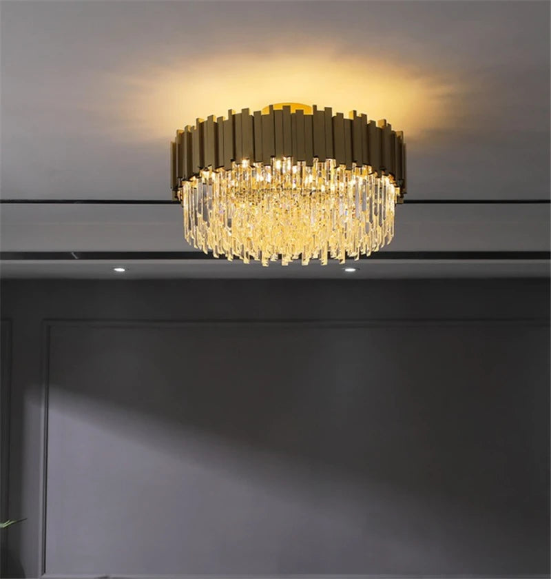 lustre en cristal doré moderne design pour intérieur élégant