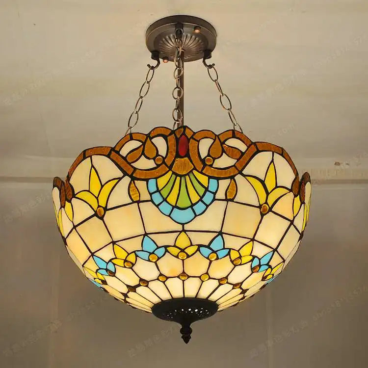 lustre baroque en verre coloré pour éclairage élégant