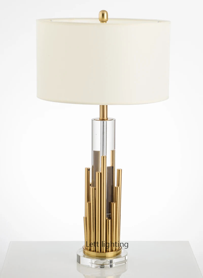 lampe à poser design luxe en marbre et tissu métallique moderne