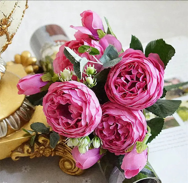 beau bouquet de fleurs artificielles pour mariage et décoration