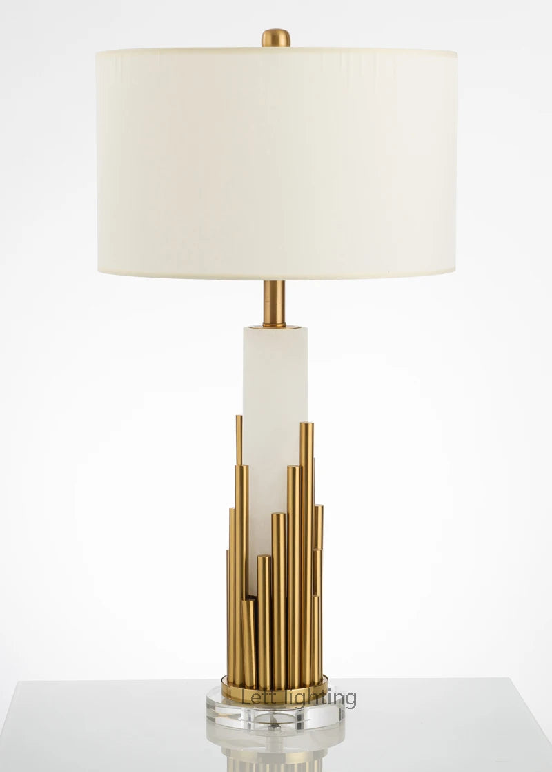 lampe à poser design luxe en marbre et tissu métallique moderne