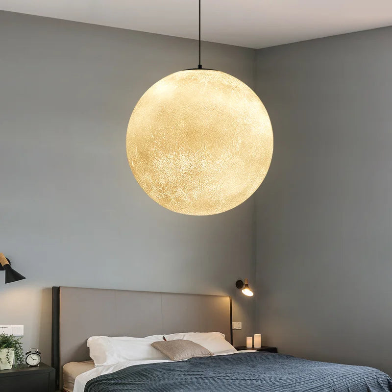 suspension créative en forme de lune pour une ambiance romantique