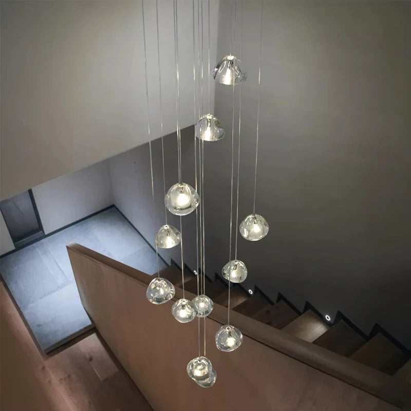 lustre led moderne en cristal design élégant pour espaces raffinés