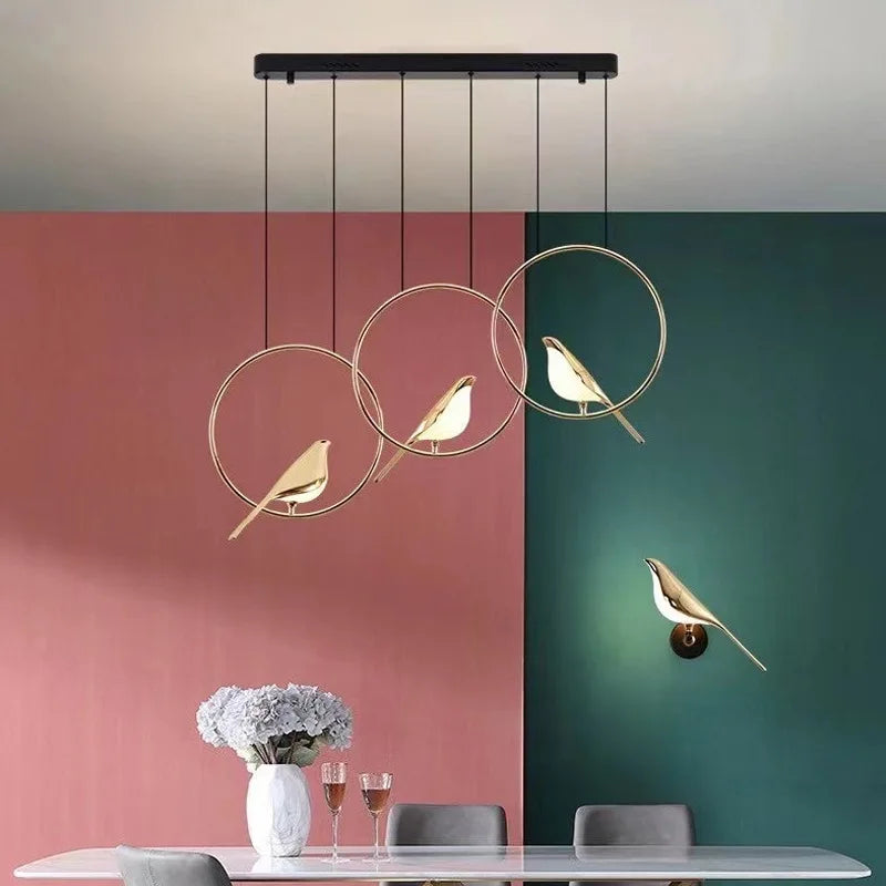 suspension LED oiseau fantaisie plaquée or design moderne ajustable