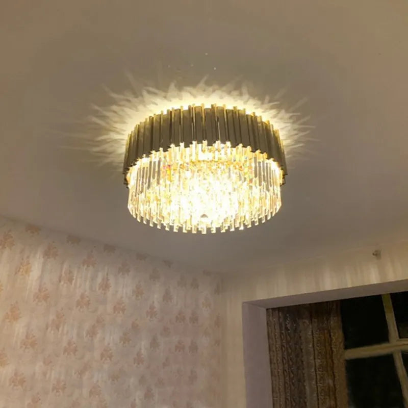 lustre en cristal doré moderne design pour intérieur élégant