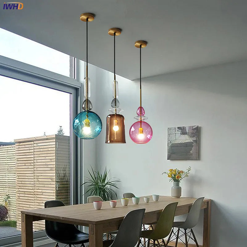 suspension lumineuse moderne en verre pour intérieur élégant