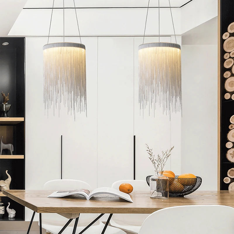 lustre moderne en aluminium avec pampilles rondes et éclairage led