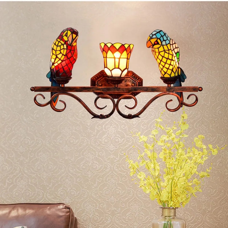 lustre art déco design tiffany parrot pour un éclairage élégant