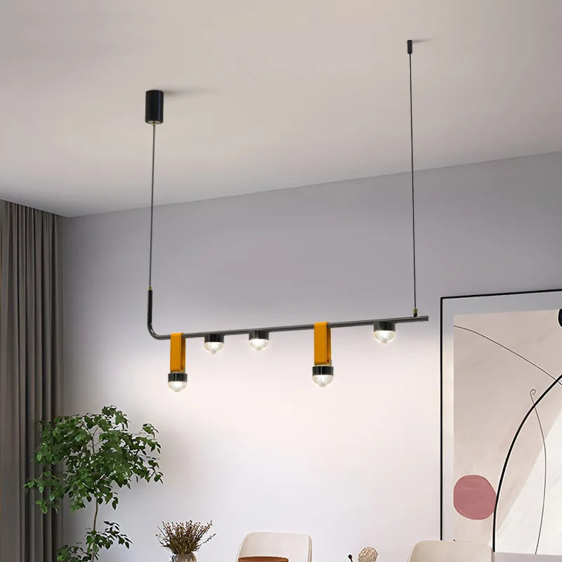 suspension design en cuir pour intérieur lumineux et élégant