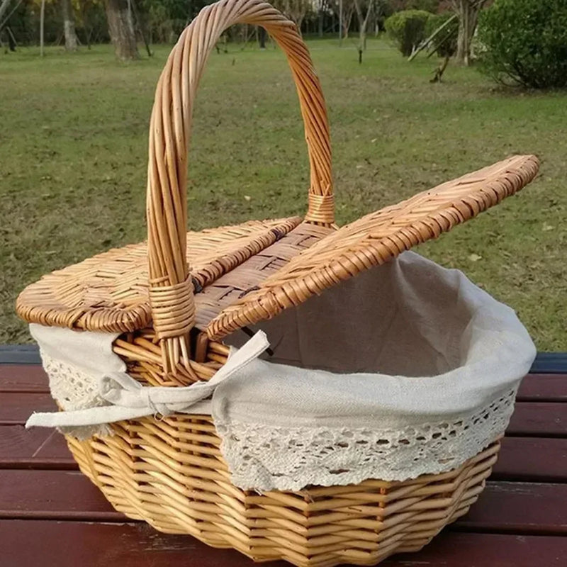 panier en osier style campagnard pour pique-nique et rangement