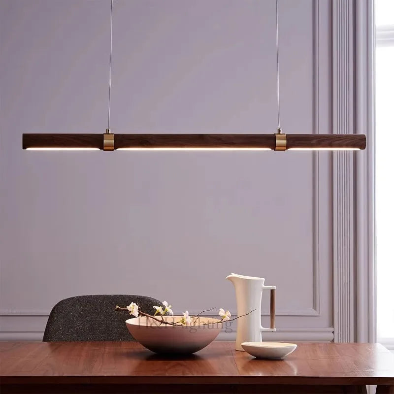 lustre long en bois avec éclairage led suspendu