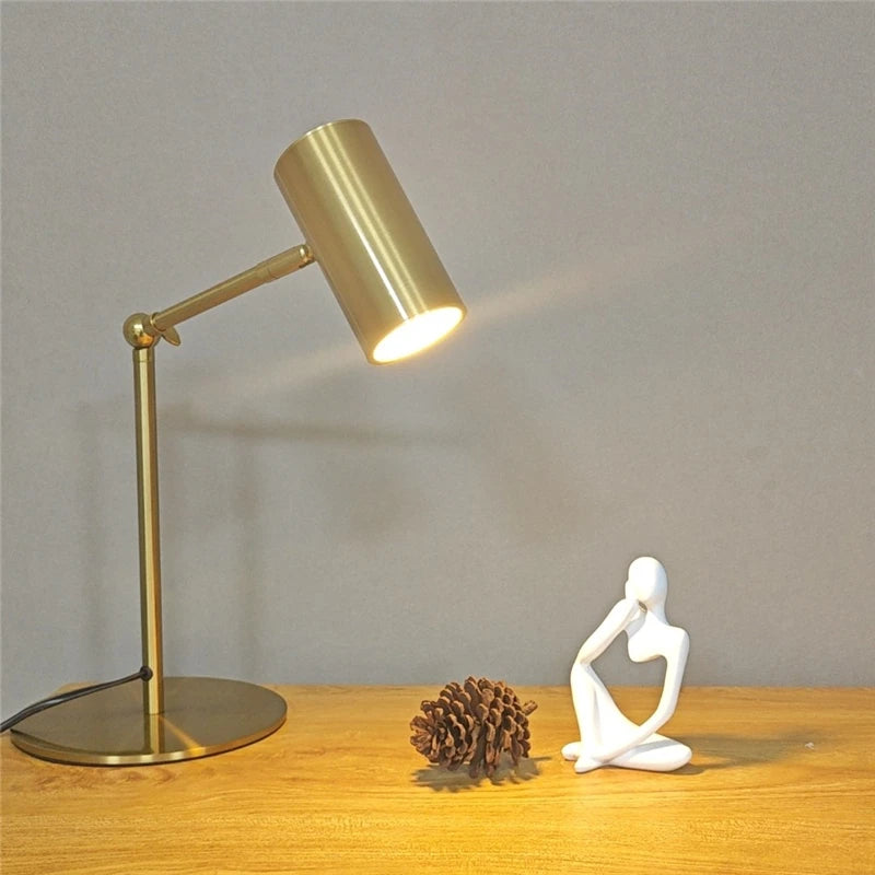 lampe de bureau dorée moderne protection des yeux créative