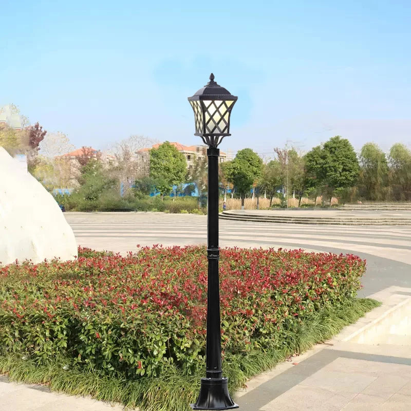 1.8M European Garden Street Lamp Outdoor Waterproof Single-Head High-Pole Landscape Lamp