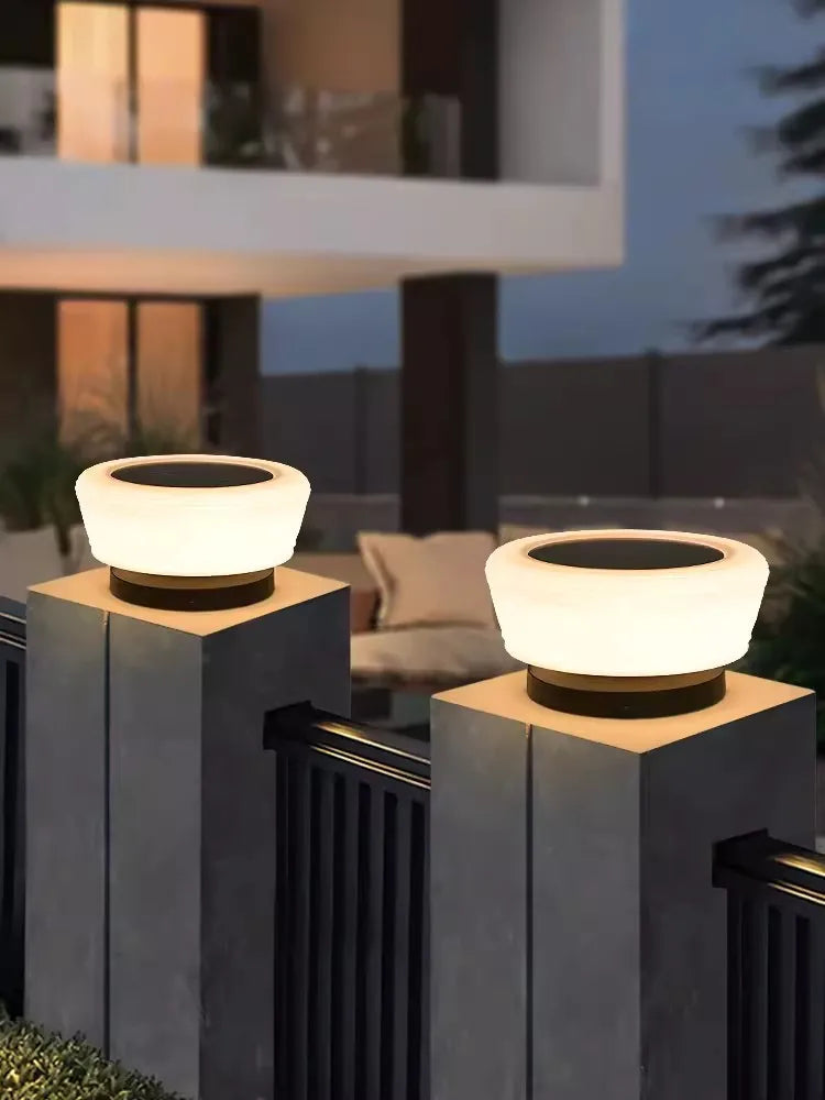 lampes solaires de jardin modernes pour extérieur villa