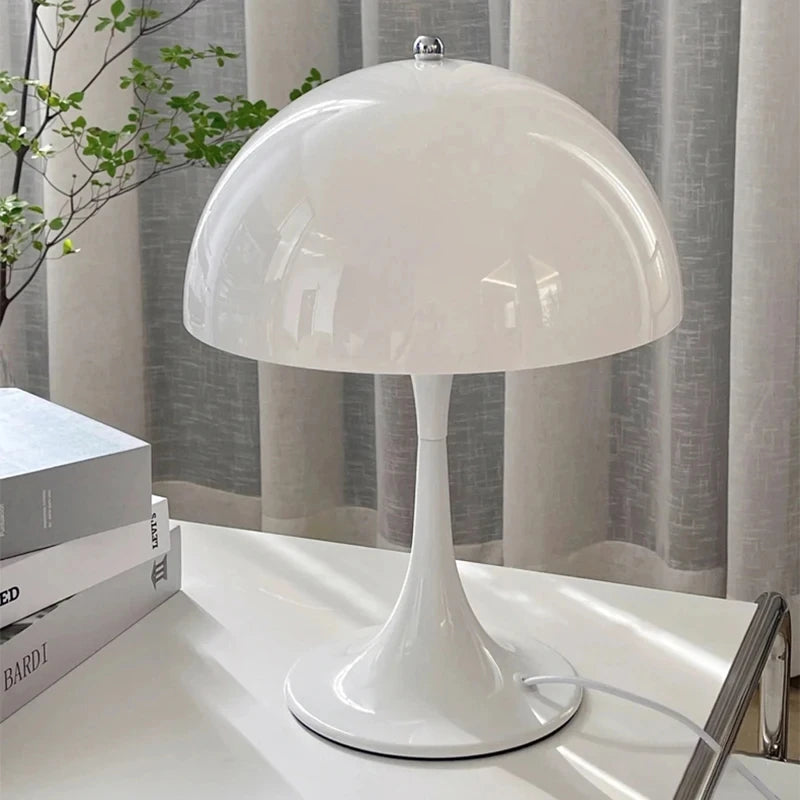 lampe à poser champignon design scandinave pour intérieur élégant