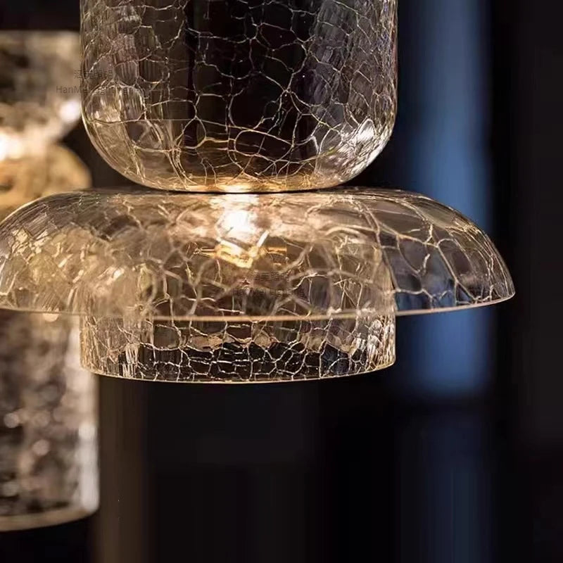 lustre moderne en verre craquelé pour intérieur élégant