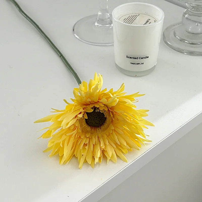 fleur artificielle gerbera pour décoration de mariage et vase