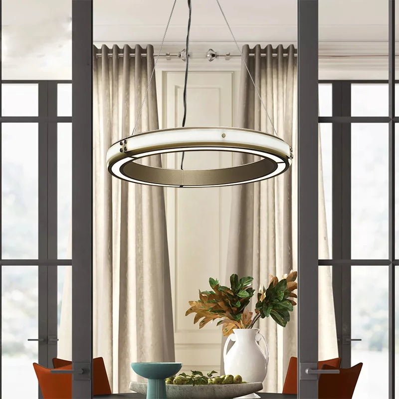 suspension en fer design moderne pour décoration intérieure élégante