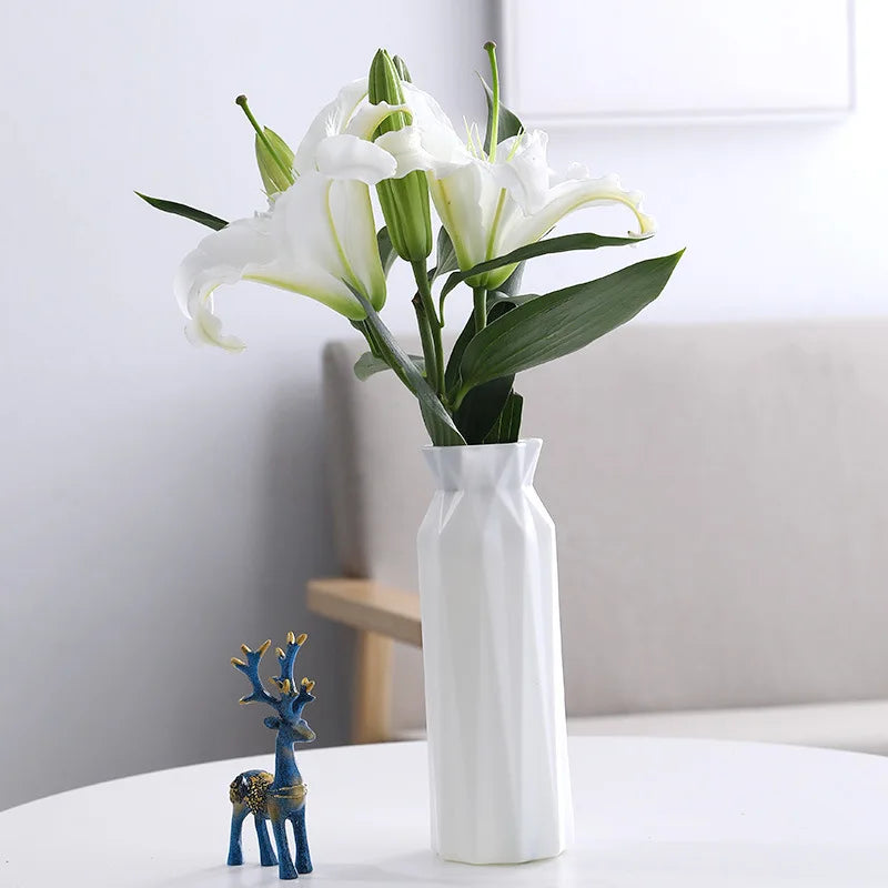 vase moderne en plastique pour décoration florale nordique