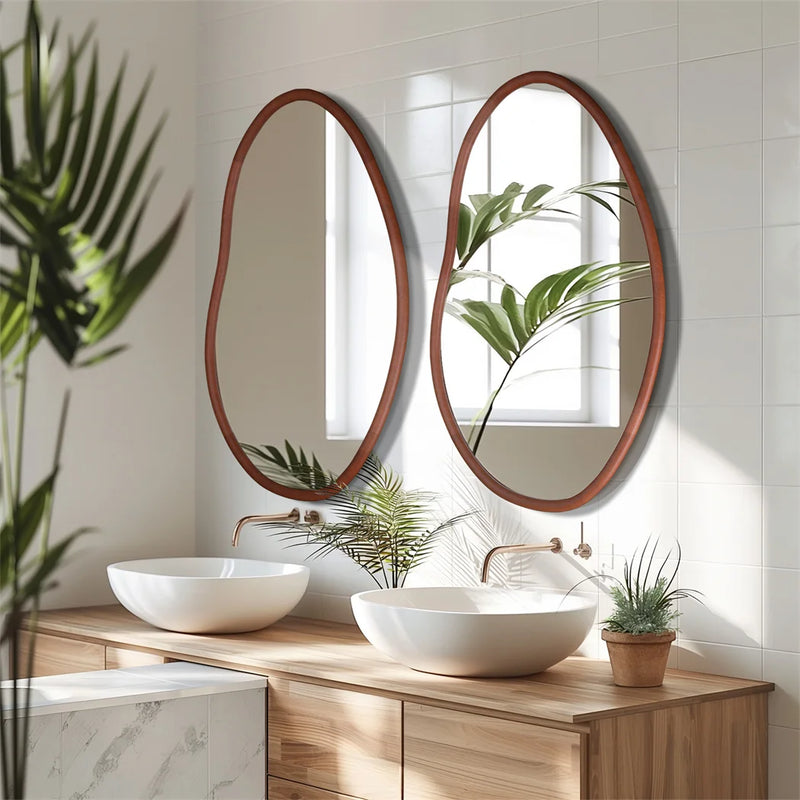 grand miroir mural asymétrique avec cadre en bois naturel