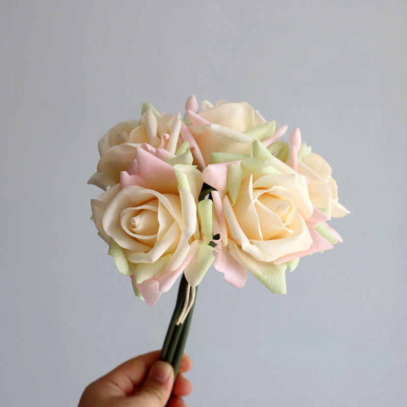 bouquet de roses artificielles à bords bouclés pour mariage et décoration