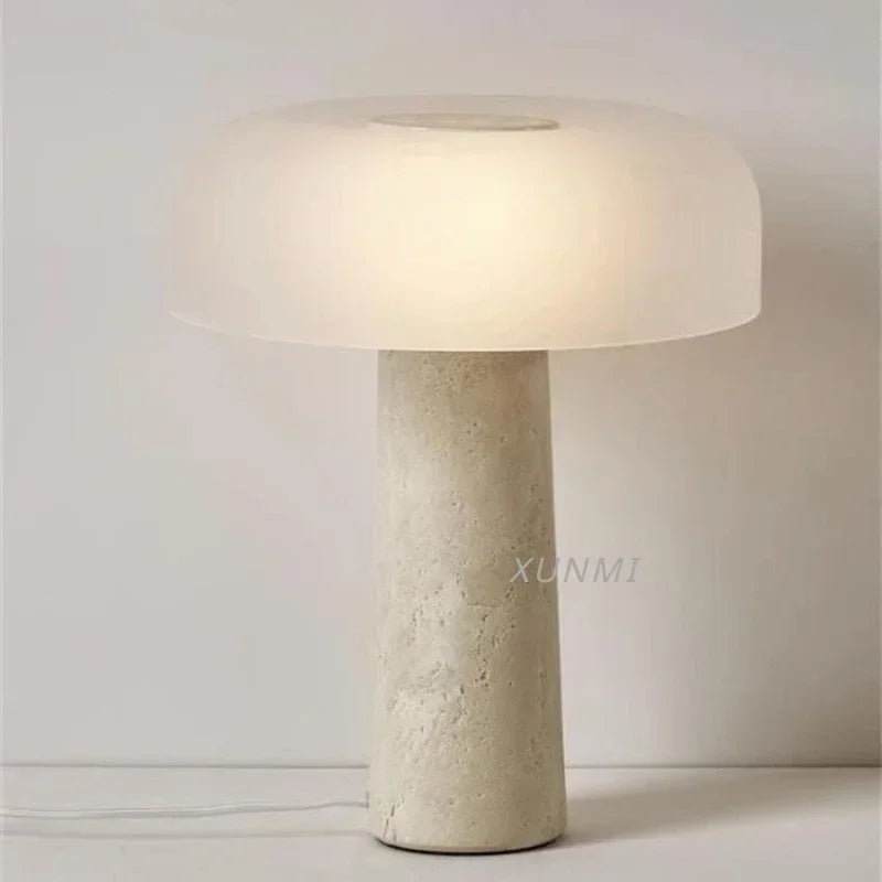 lampe à poser en travertin naturel design créatif pour décoration intérieure