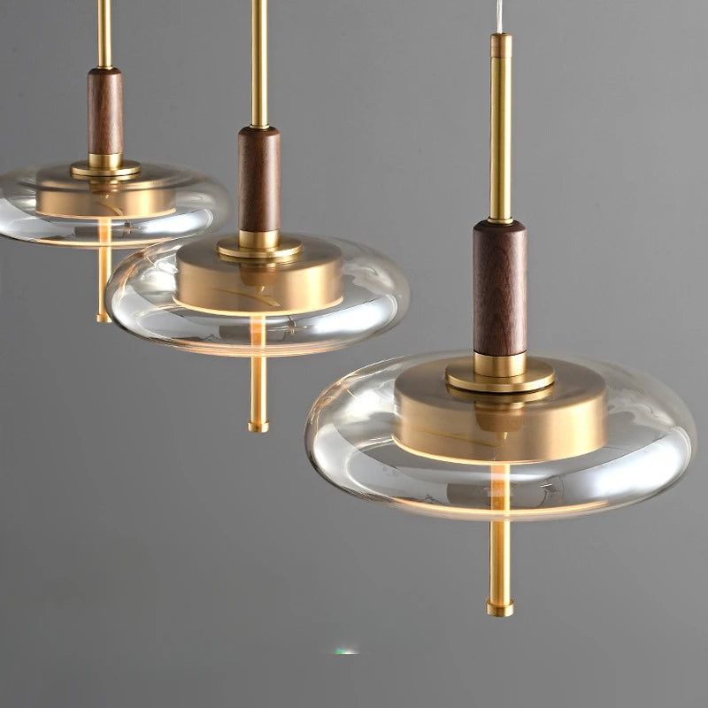 lustre nordique en cuivre design minimaliste pour intérieur élégant