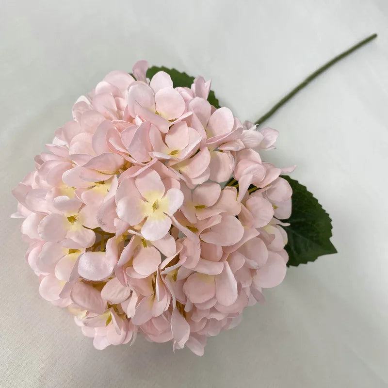 bouquet d'hortensias artificiels en soie pour décoration et événements