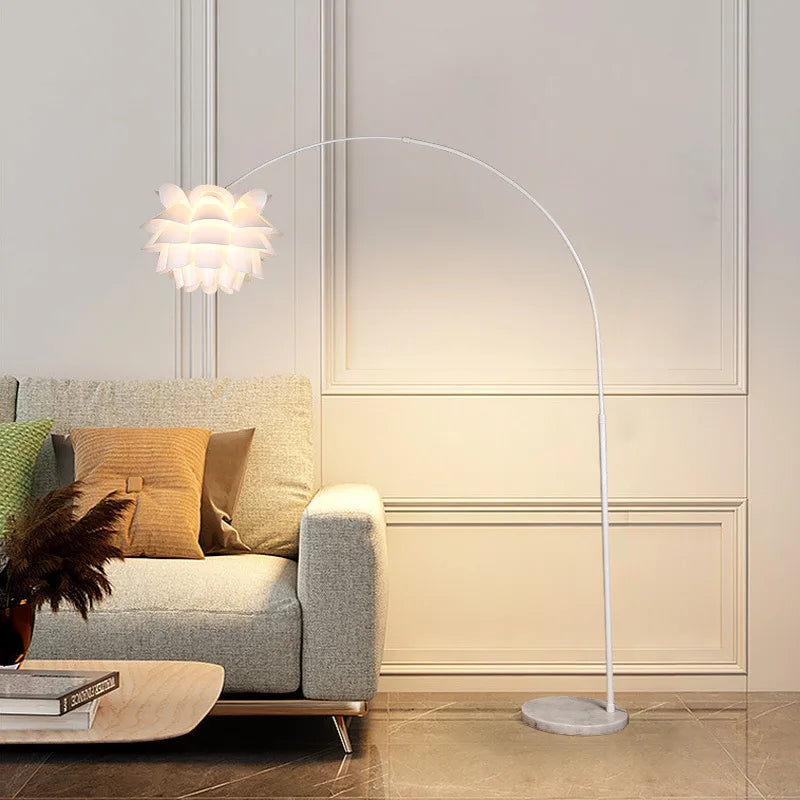 lampadaire scandinave créatif pour une ambiance chaleureuse