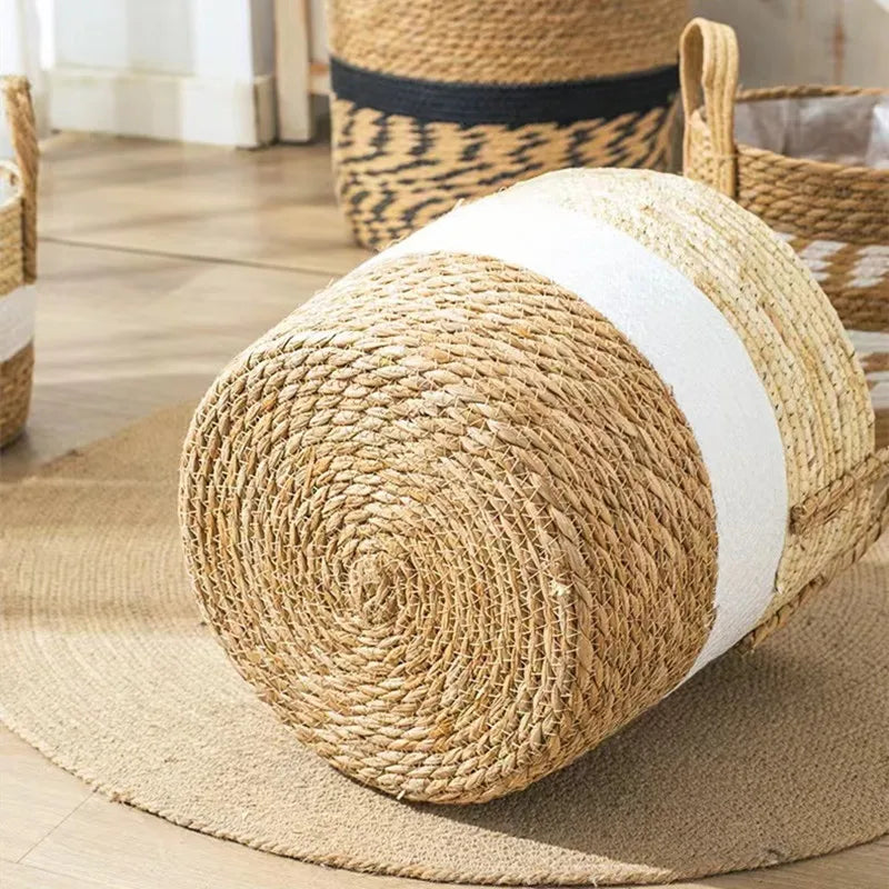 panier en osier naturel pour jardin et rangement décoratif