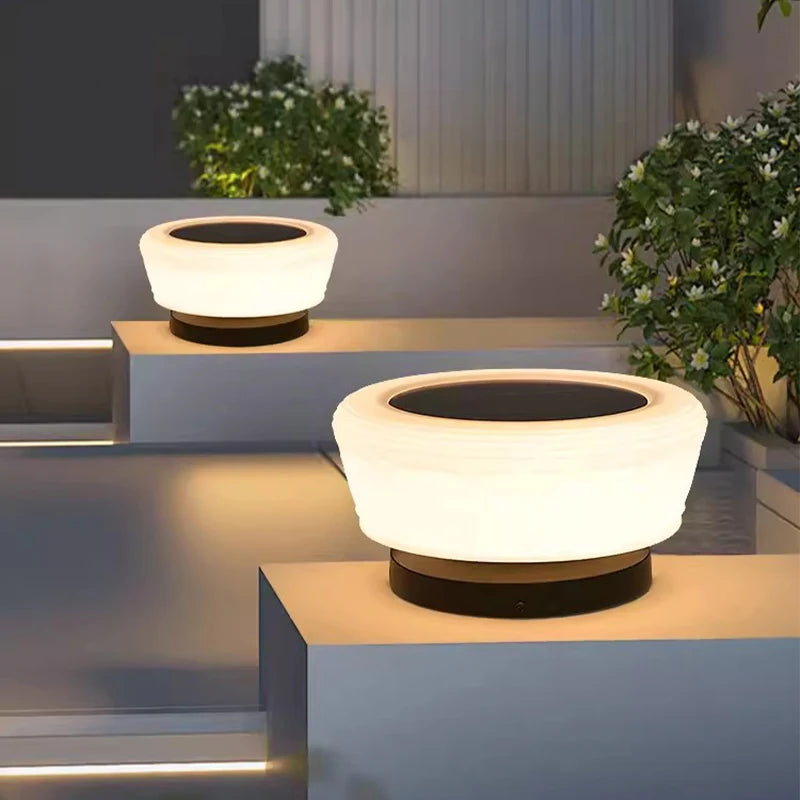 lampes solaires de jardin modernes pour extérieur villa