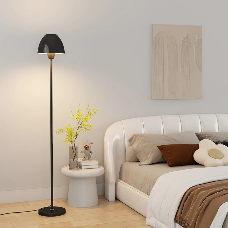 lampadaire moderne minimaliste design nordique avec interrupteur au pied