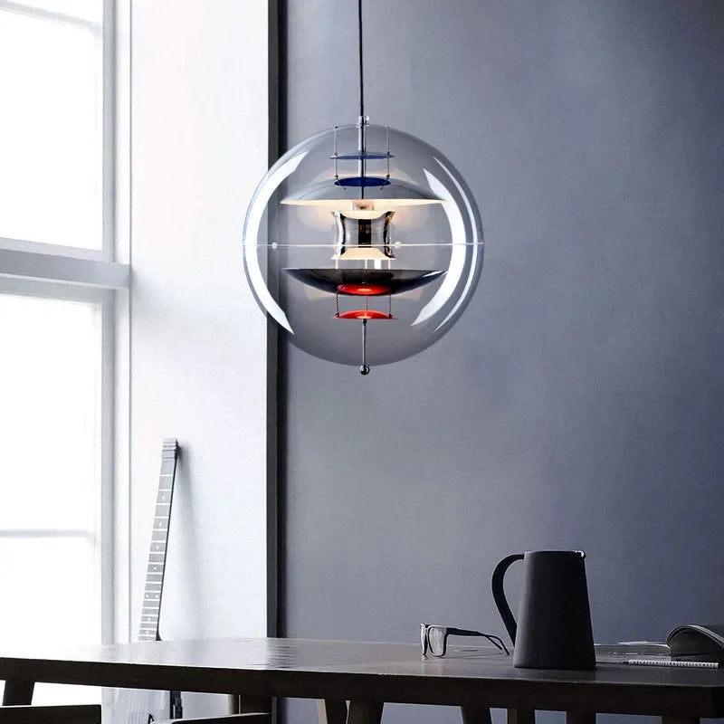 suspension globe planet design pour bar et restaurant