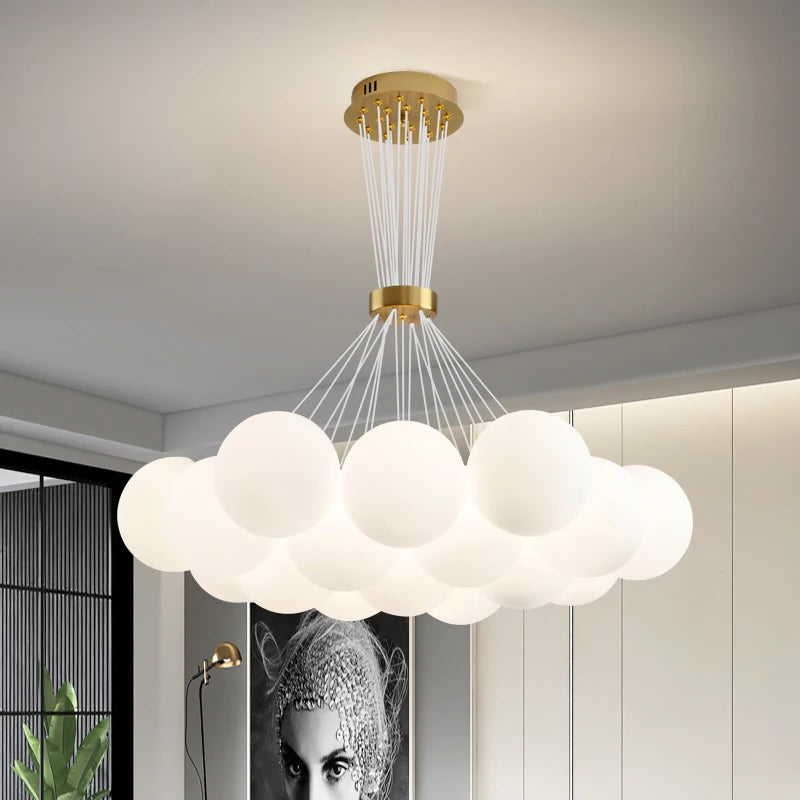 suspension design moderne en forme de lune