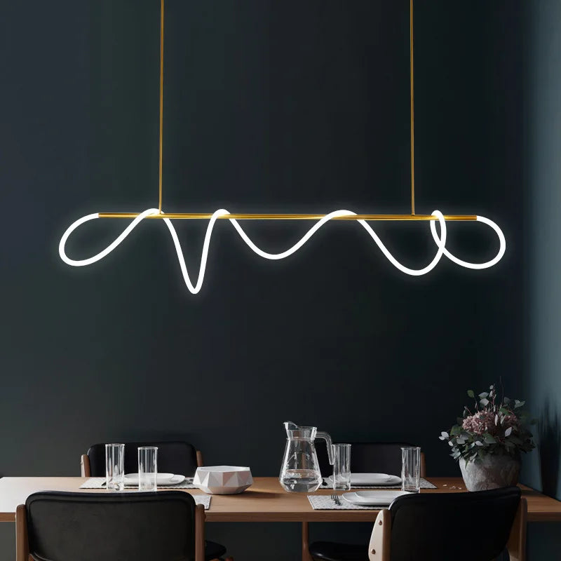 lustre moderne à long tuyau pour décoration intérieure élégante