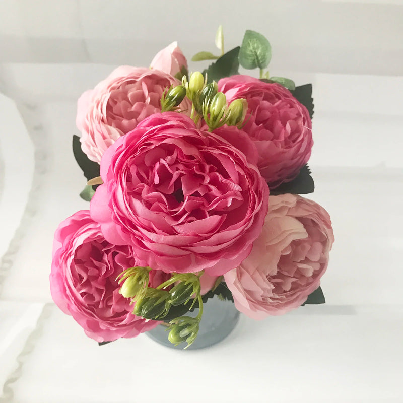 bouquet de pivoines artificielles pour décoration de mariage intérieur