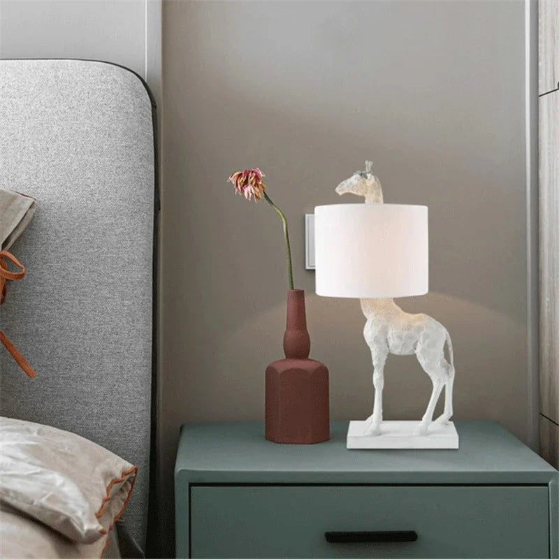 lampe de bureau design moderne girafe en résine éclairage créatif