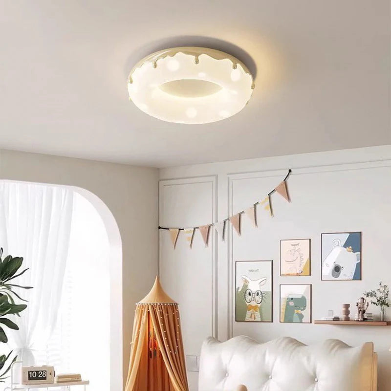 plafonnier en forme de beignet pour chambre d'enfant moderne et chaleureux