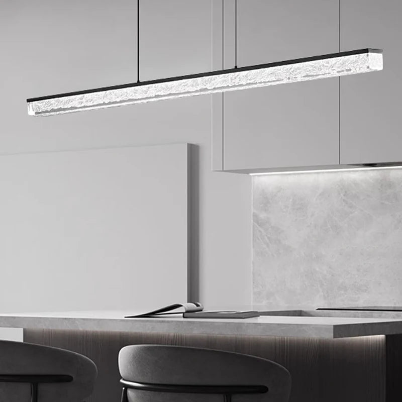 lustre en acrylique design italien pour espaces modernes et élégants