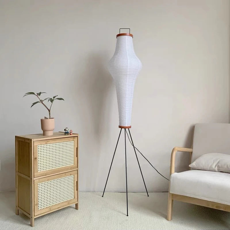 lampadaire en papier de riz design japonais pour intérieur moderne