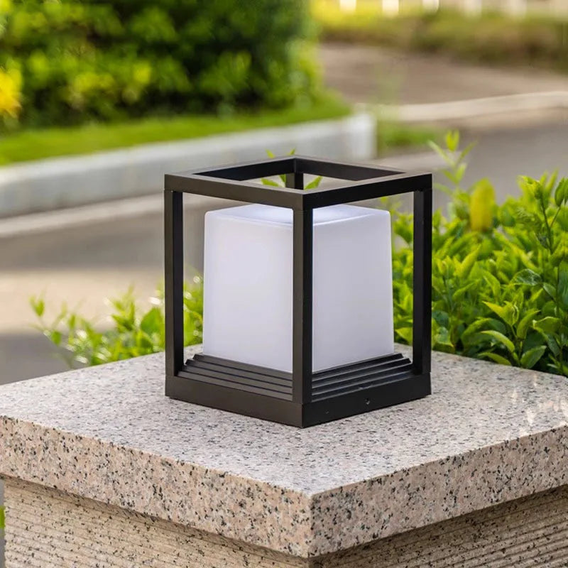 lampe de jardin solaire avec intensité variable et télécommande