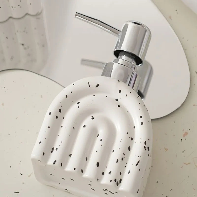 distributeur de savon en céramique pour shampoing et eau portable