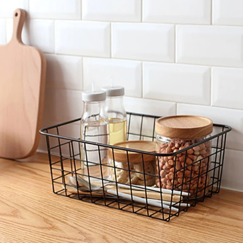 panier de rangement en métal pour organiser vos espaces